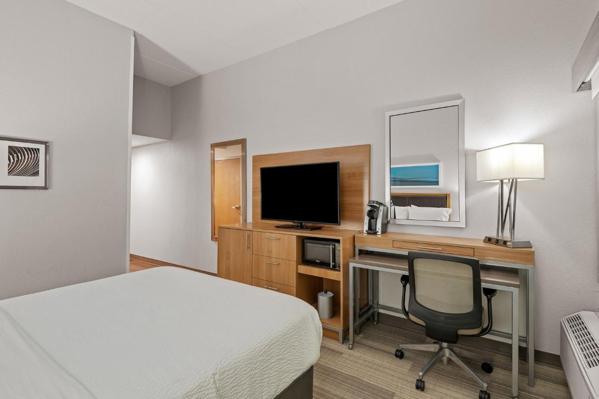 Holiday Inn Express Hershey-Harrisburg Area By Ihg Exterior photo