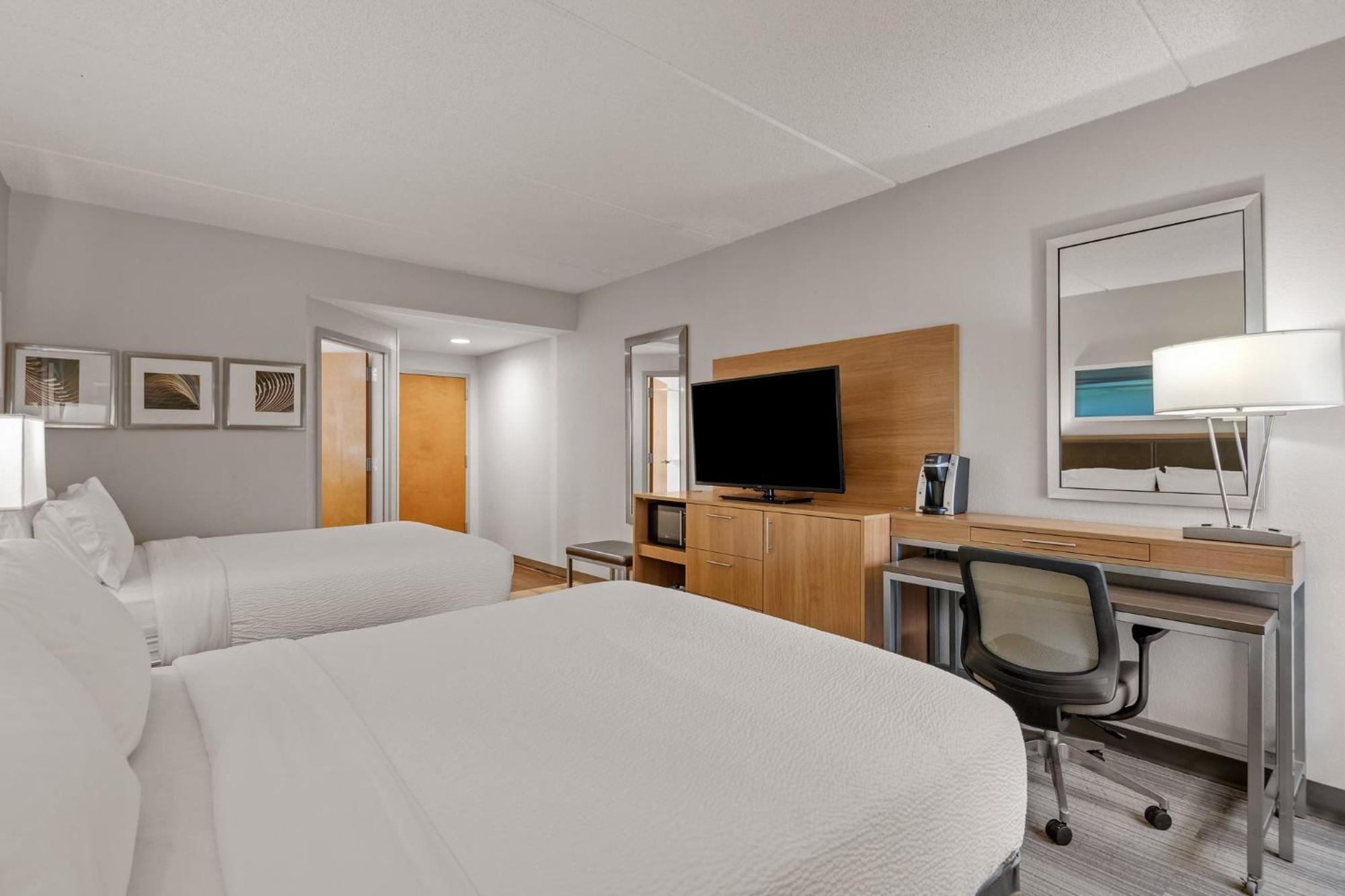 Holiday Inn Express Hershey-Harrisburg Area By Ihg Exterior photo